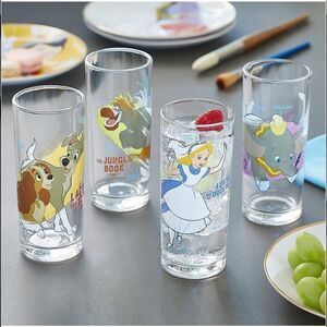 NIB DISNEY INK AND PAINT GLASS SET